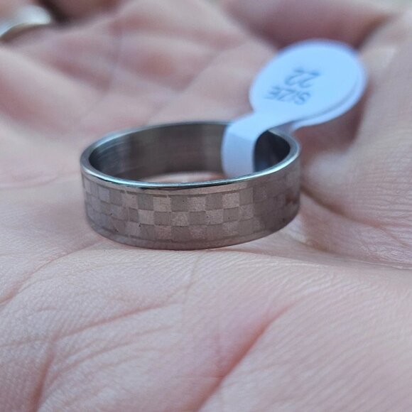 Fashion Ring Checker Staineless Steel Unisex Fashion Jewelry Rings Size NWT - Picture 12 of 12
